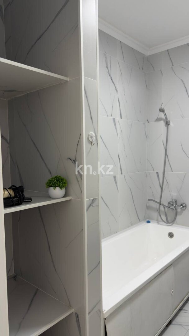 Аренда 1-комнатной квартиры посуточно, 40 м² в Алматы - фото 7