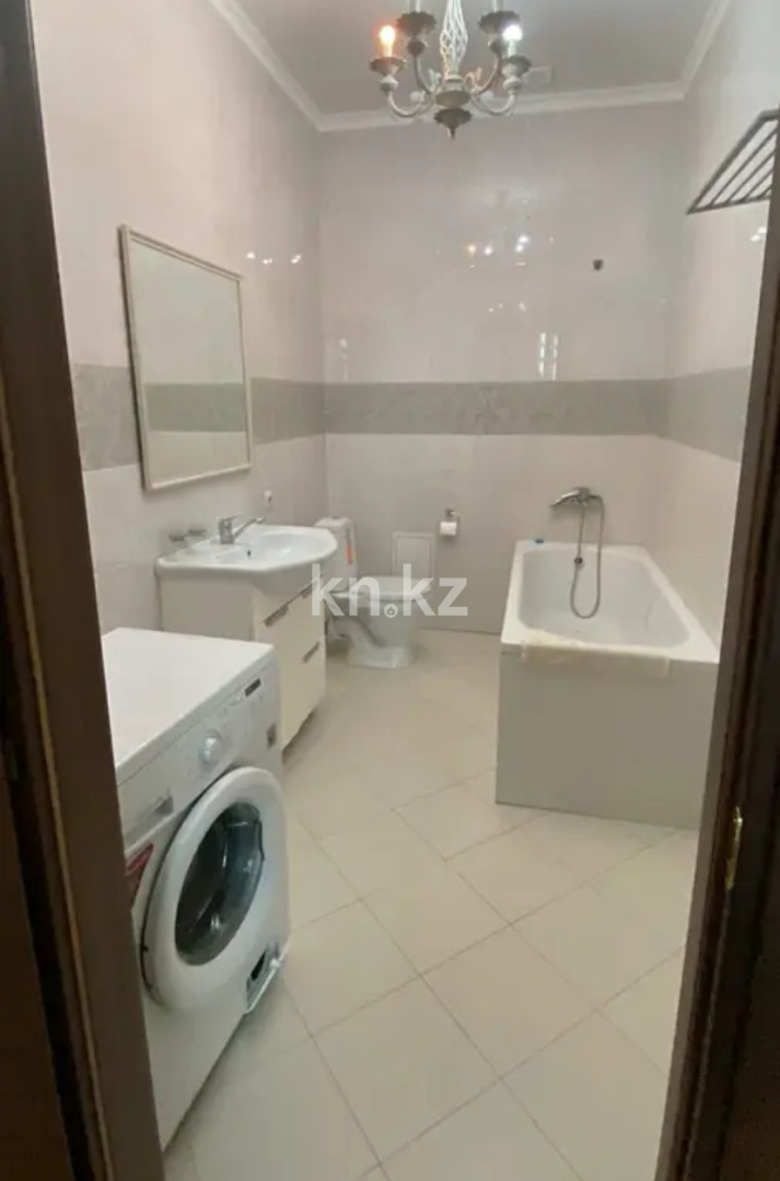 Аренда 4-комнатной квартиры, 180 м², пр. Мангилик Ел, дом  28 в Астане - фото 5