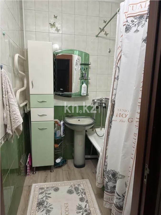 Продажа 2-комнатной квартиры, 64 м², мкр-н Кокжиек, дом  42 в Алматы - фото 4