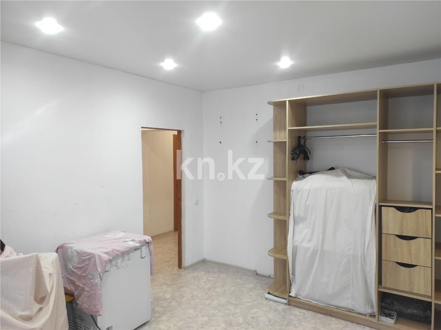 Продажа 3-комнатной квартиры, 68 м², ул. Квартал 4а - Продажа земельных участков в Усть-Каменогорске фото 1 из 15