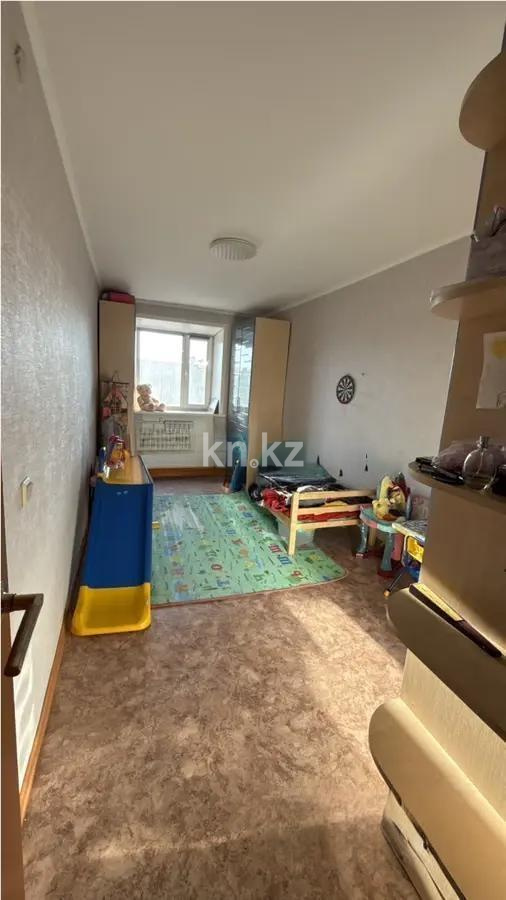 Продажа 3-комнатной квартиры, 57 м², ул. Пичугина, дом  238 в Караганде - фото 2