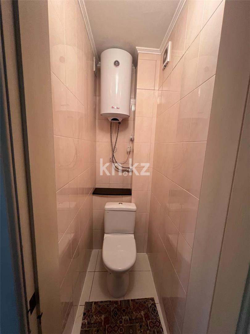 Продажа 3-комнатной квартиры, 68 м², пр. Шахтеров, дом  31 в Караганде - фото 14