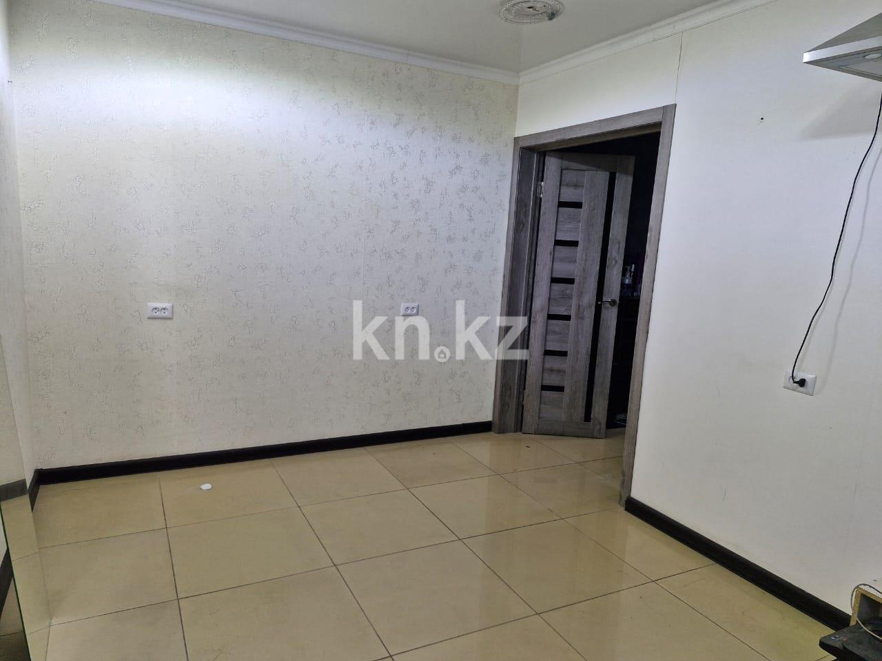 Продажа , 200 м², мкр-н Степной-4 - Продажа офисных и торговых помещений в Караганде фото 8 из 32