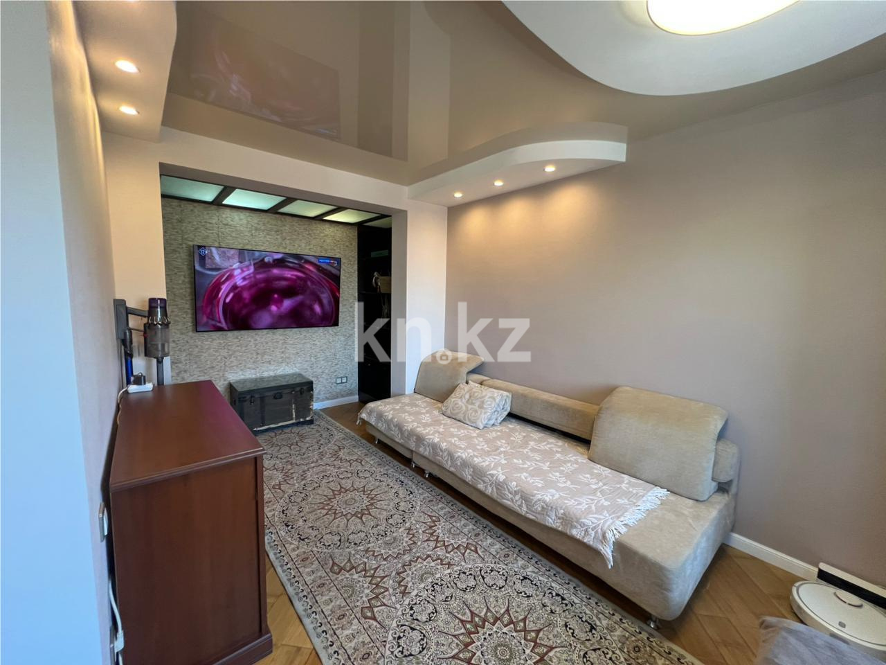 Продажа 3-комнатной квартиры, 63 м² - Продажа трехкомнатных квартир в Караганде фото 2 из 11