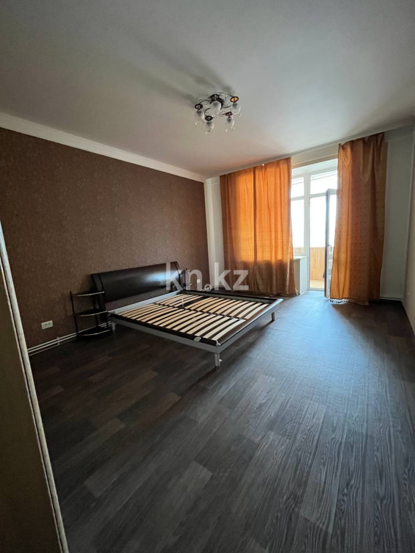 Продажа 4-комнатной квартиры, 136 м², ул. Аманжолова, дом  65/4 в Караганде - фото 5