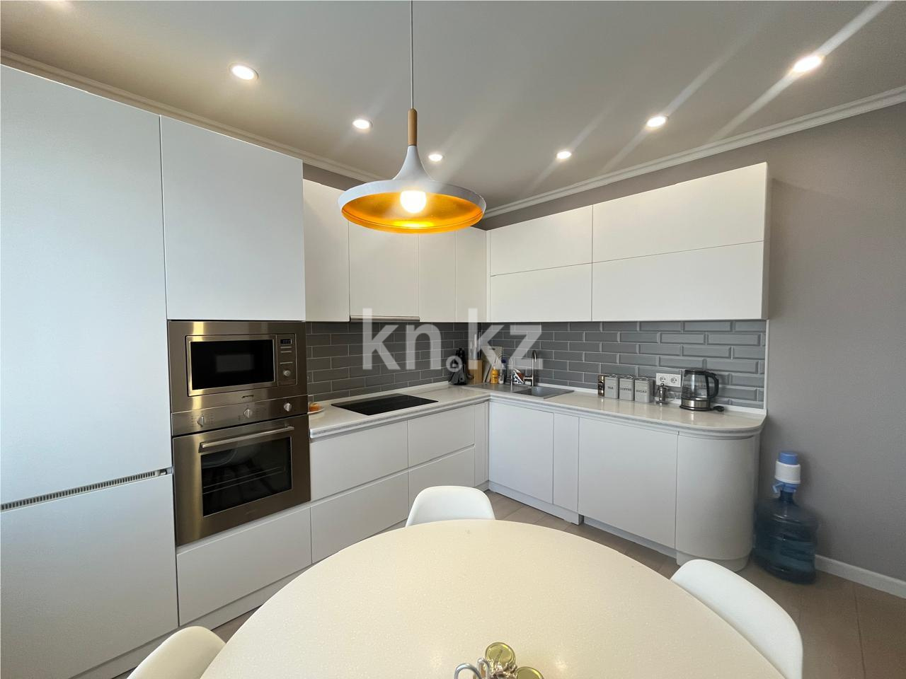 Продажа 2-комнатной квартиры, 69 м², пр. Шахтеров, дом  60 - Продажа  двухкомнатных квартир в Караганде фото 10 из 19