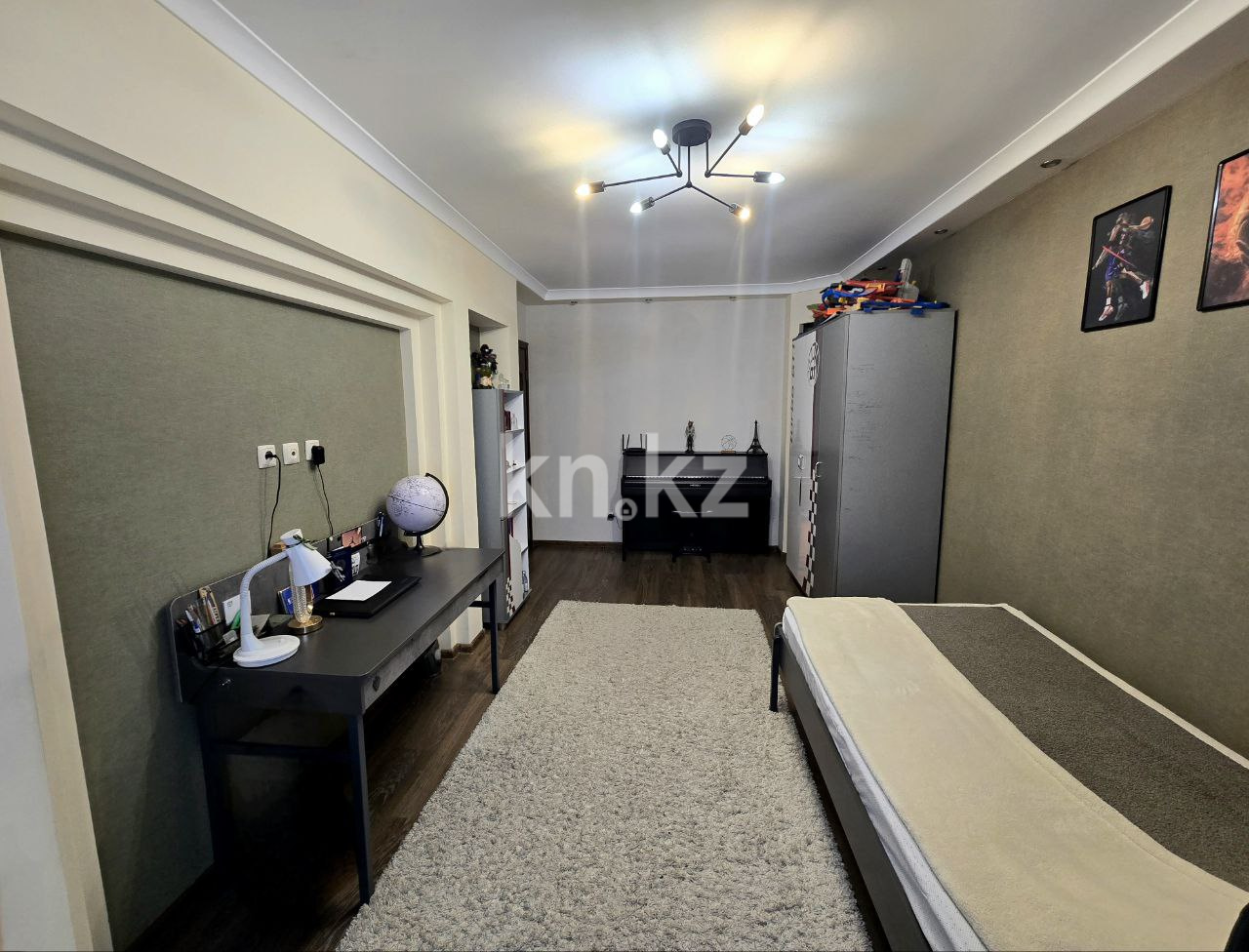 Продажа 4-комнатной квартиры, 80 м², ул. Жандосова - Продажа квартир в Алматы фото 13 из 22