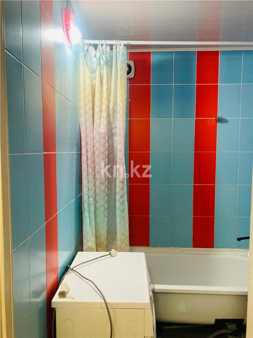 Продажа 2-комнатной квартиры, 46 м², мкр-н 12 - Продажа квартир в Караганде фото 8 из 14