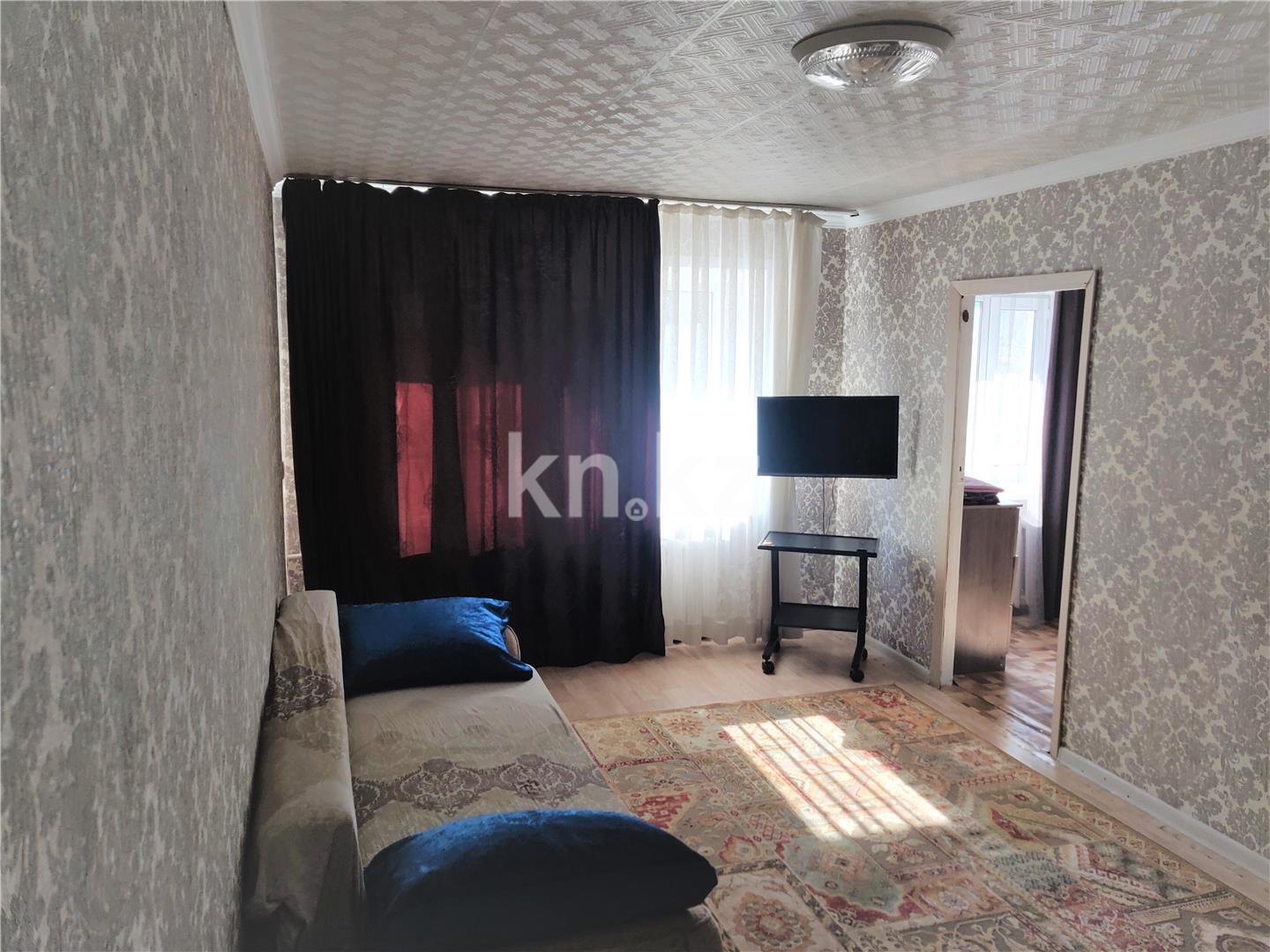 Продажа 2-комнатной квартиры, 45 м², пр. Бухар-жырау, дом  72 - Продажа жилой и коммерческой недвижимости в Караганде фото 1 из 15