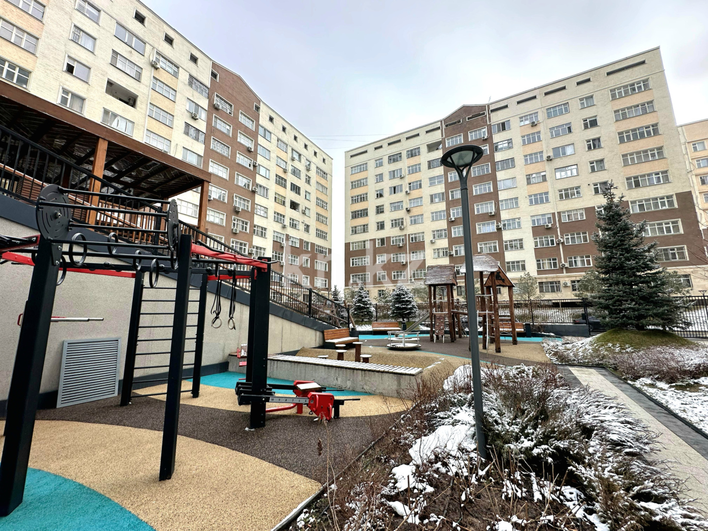 Продажа 2-комнатной квартиры, 75 м², ул. Шаяхметова - Продажа квартир в Шымкенте фото 26 из 35