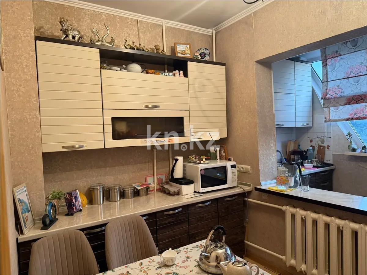 Продажа 3-комнатной квартиры, 75 м², мкр-н Аксай-3, дом  13 в Алматы - фото 4