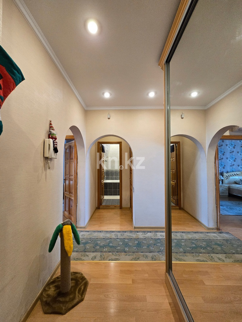 Продажа 4-комнатной квартиры, 60 м², Орбита-2 мкр-н, дом  11 - Продажа действующего бизнеса в Карагандинской области фото 23 из 28