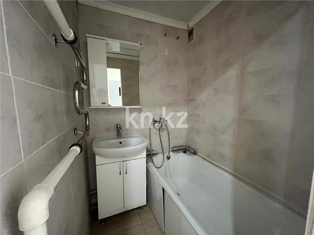 Продажа 2-комнатной квартиры, 55 м² - Продажа двухкомнатных квартир на Юго-Востоке Караганды фото 9 из 15