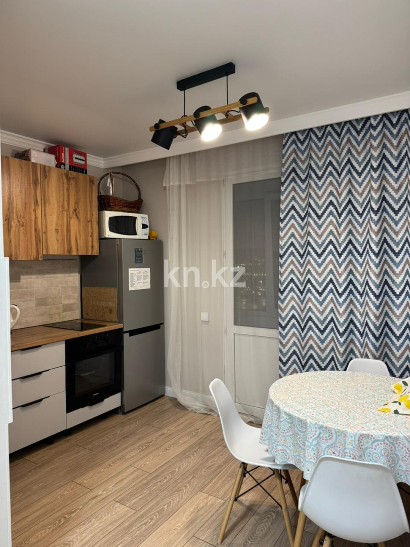 Аренда 1-комнатной квартиры, 36 м², ул. Хусейна бен Талала, дом  39 - Аренда  однокомнатных квартир помесячно в Астане фото 4 из 9