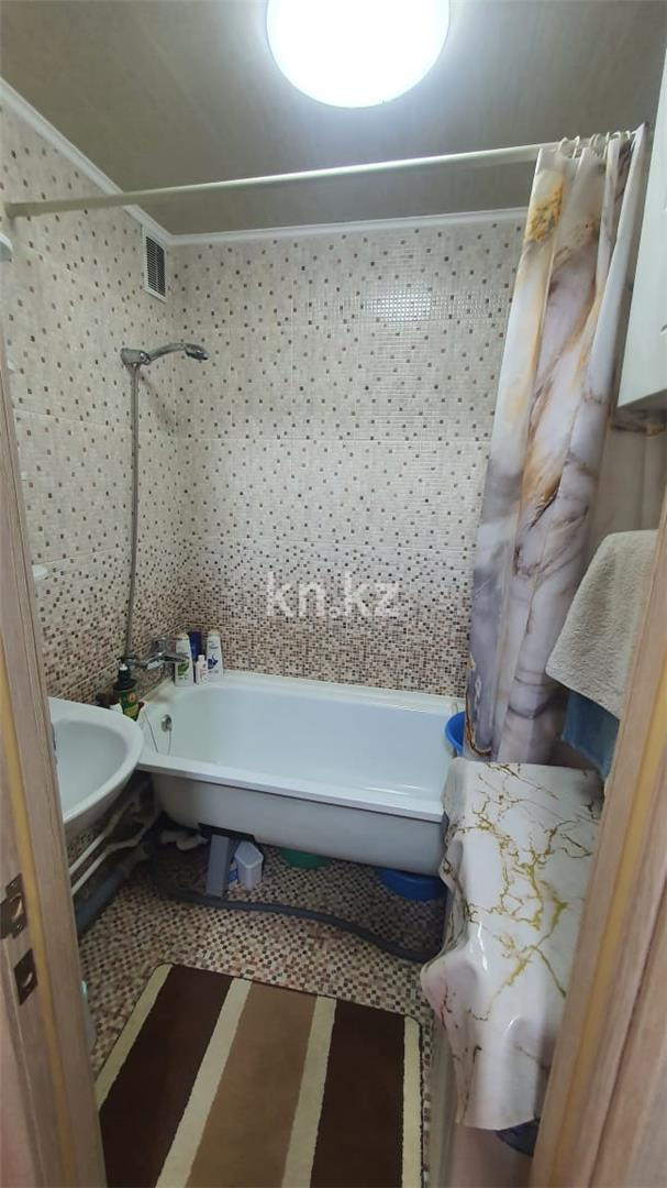 Продажа 4-комнатной квартиры, 74 м², ул. Карла Маркса - Продажа квартир в Караганде фото 15 из 16