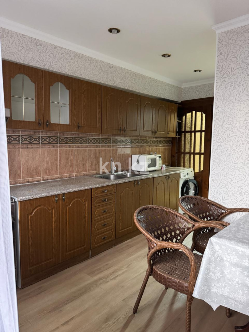 Аренда комнаты помесячно, 80 м² - Аренда недвижимости в Алматы - страница 3 фото 1 из 22
