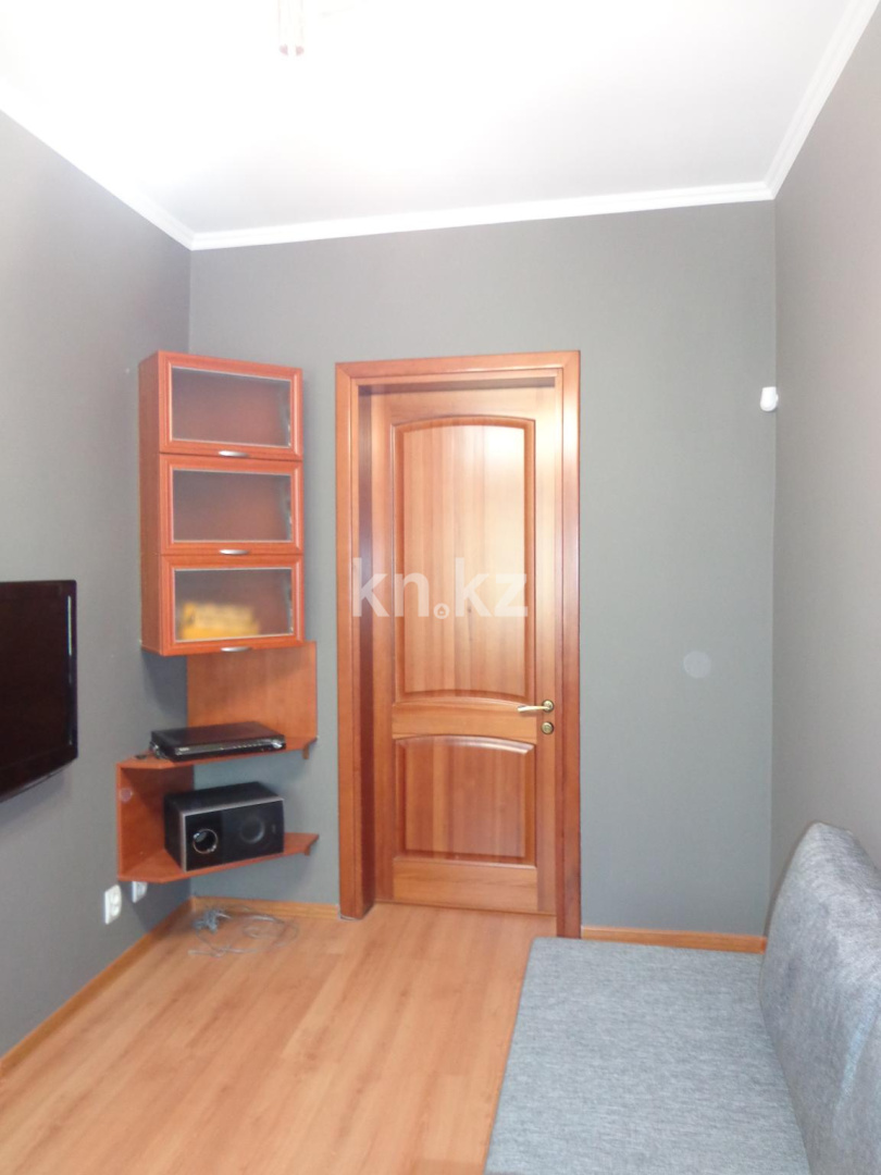 Аренда 3-комнатной квартиры, 73 м², пр. Абылай хана, дом  127 - ул. Шевченко - Аренда  трехкомнатных квартир помесячно в Алматы с фото фото 16 из 20