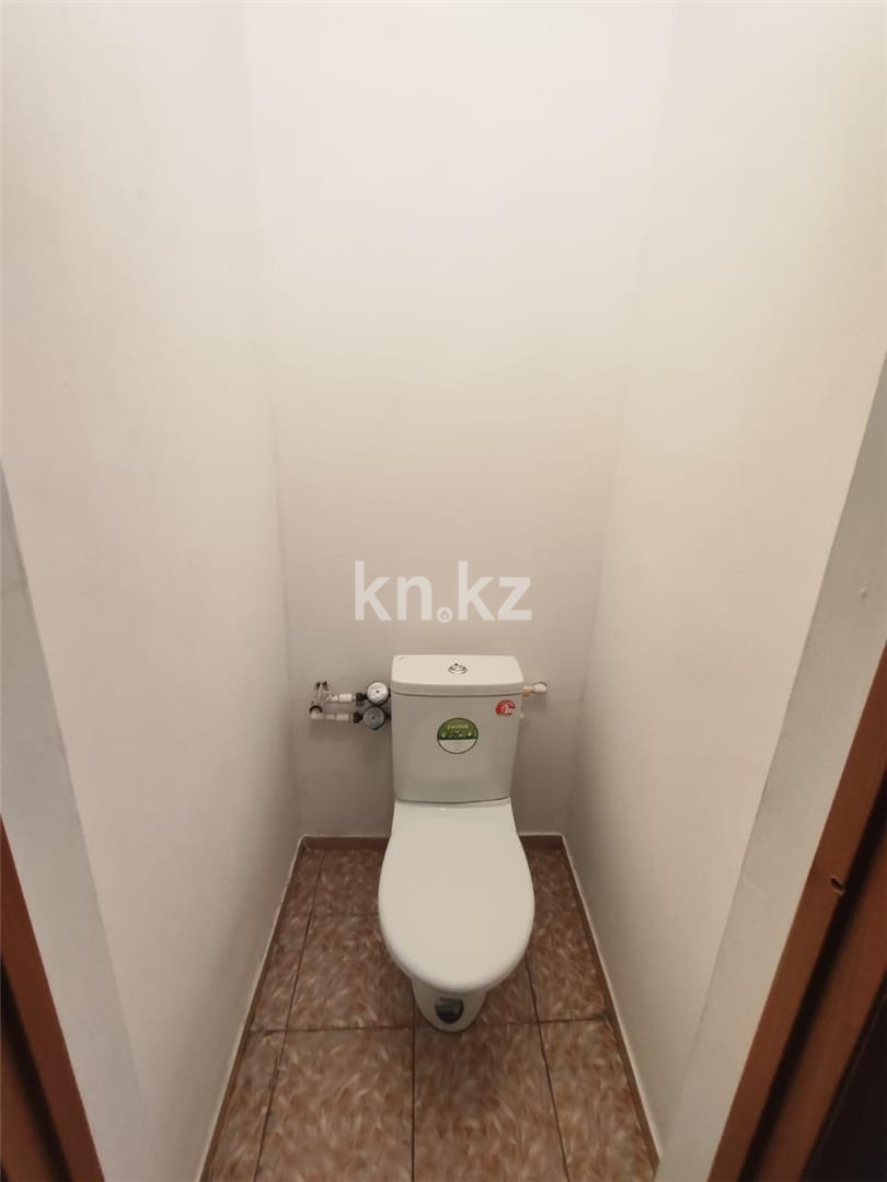 Продажа 2-комнатной квартиры, 59 м², мкр-н 15 в Караганде - фото 9