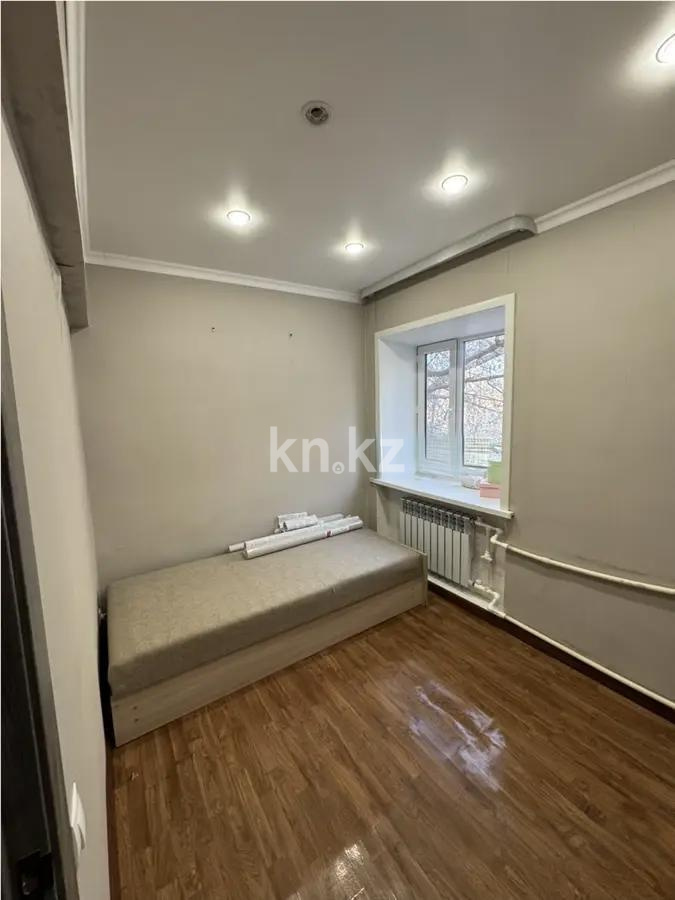 Продажа 3-комнатной квартиры, 42 м², ул. Белинского, дом  19 в Караганде - фото 3