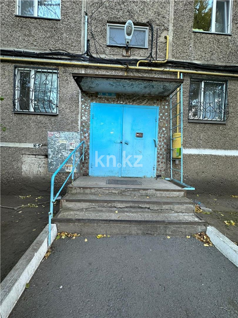 Продажа 2-комнатной квартиры, 43 м², мкр-н 19, дом  42 в Караганде - фото 13