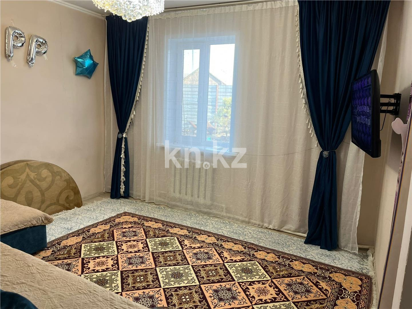 Продажа 3-комнатного дома, 85 м², ул. Коммунистическая - Продажа квартир в Караганде фото 1 из 8