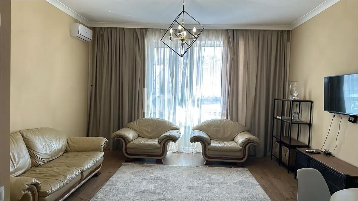 Продажа 2-комнатной квартиры, 60 м², ул. Бекхожина, дом  15а - Продажа квартир в Казахстане фото 1 из 4