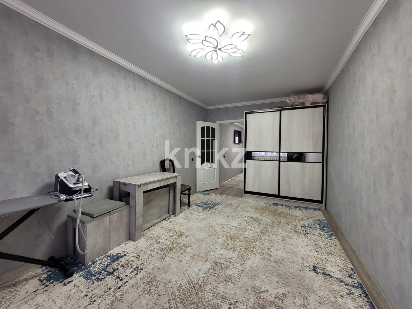 Продажа 3-комнатной квартиры, 70 м², ул. Сатыбалдина, дом  10 в Караганде - фото 5