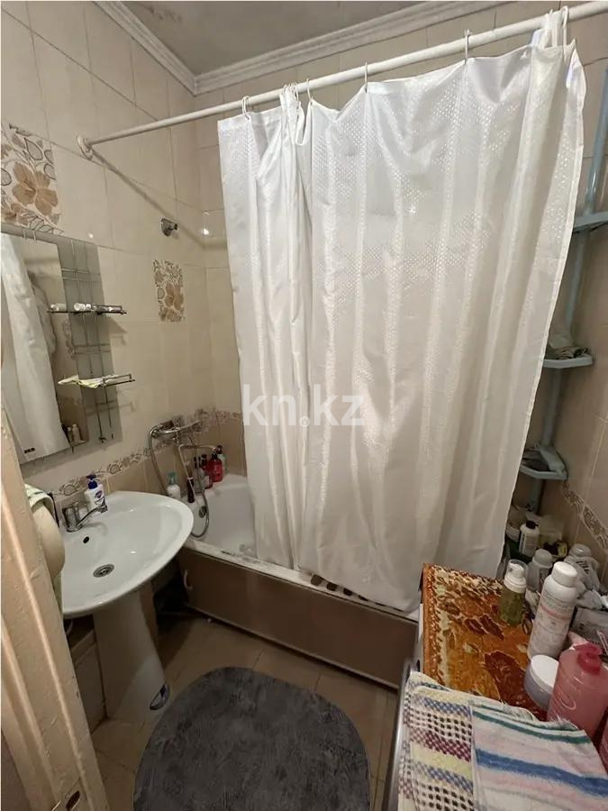 Продажа 3-комнатной квартиры, 64 м², ул. Тургута Озала, дом  94 в Алматы - фото 5