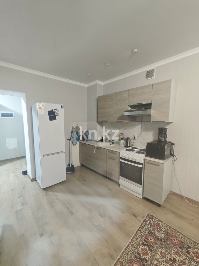 Аренда 2-комнатной квартиры, 42 м² в Астане