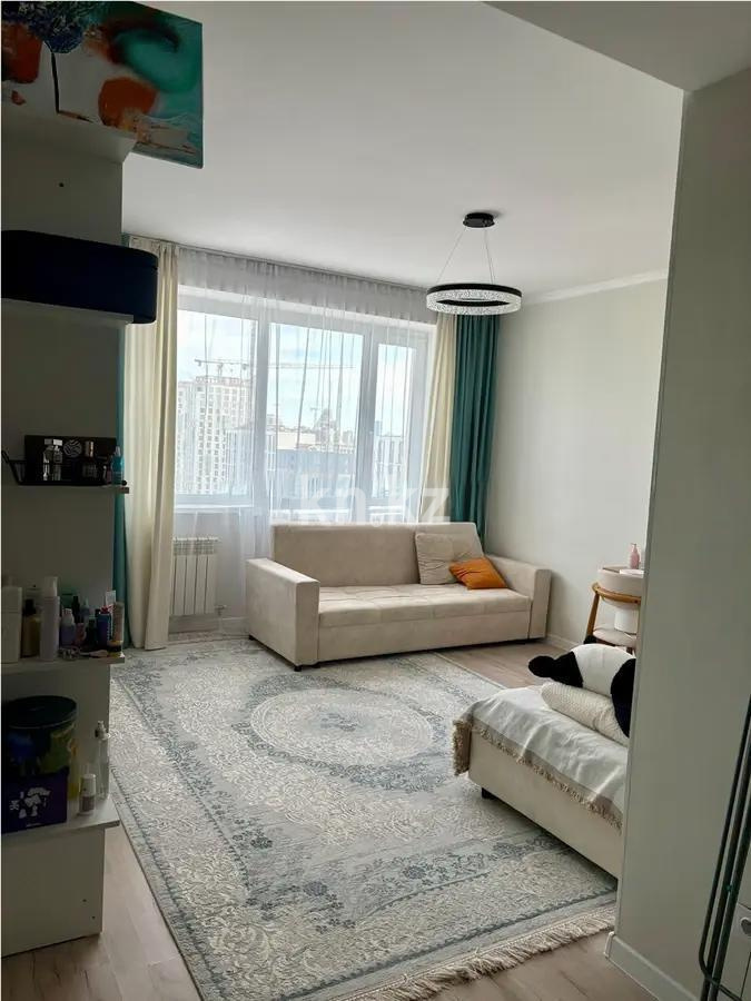 Продажа 1-комнатной квартиры, 42 м² в Астане