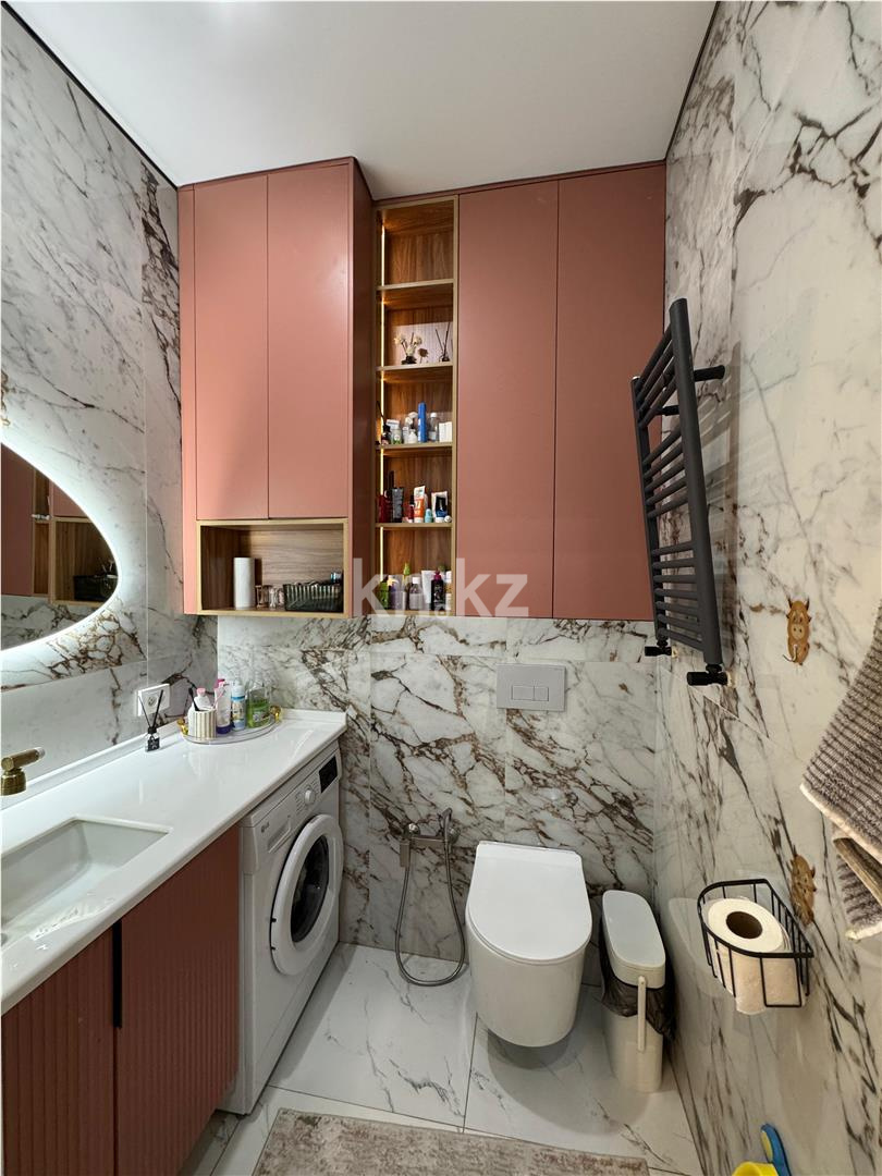 Продажа 2-комнатной квартиры, 68 м², 067 учетный квартал, дом  456/3 в Караганде - фото 15