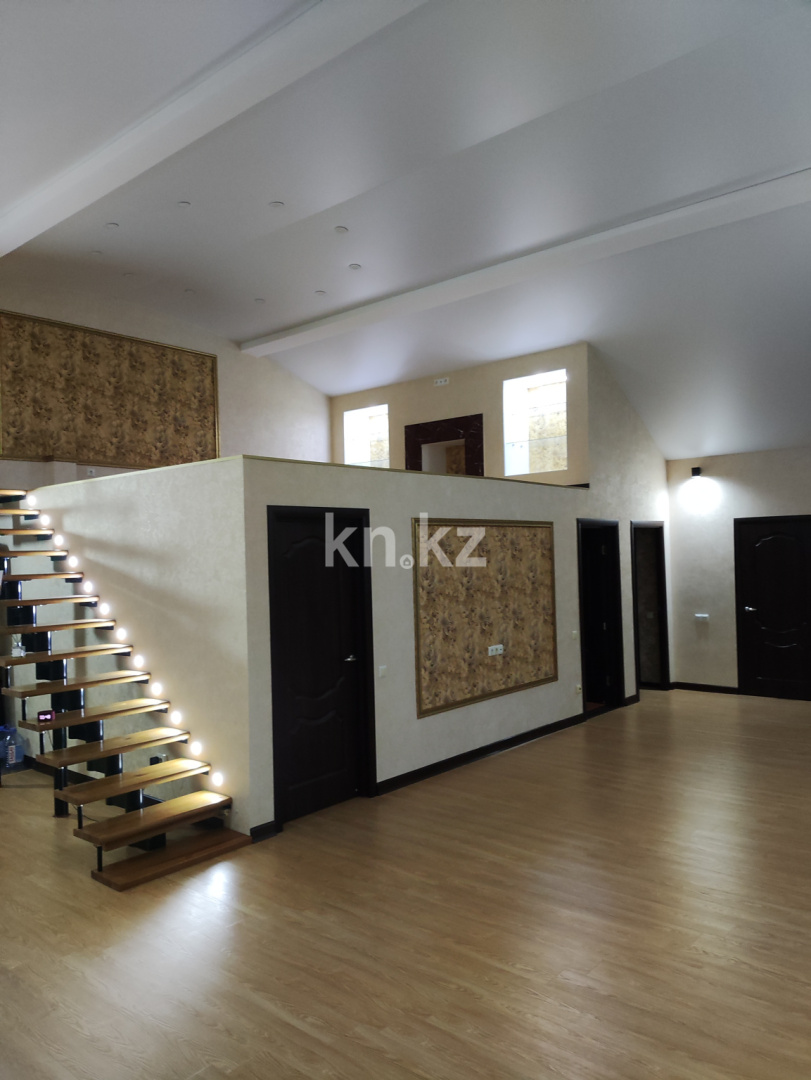 Продажа 5-комнатной квартиры, 165.5 м², ул. Иманова, дом  17 - ул. Валиханова - Продажа квартир в Астане фото 16 из 19