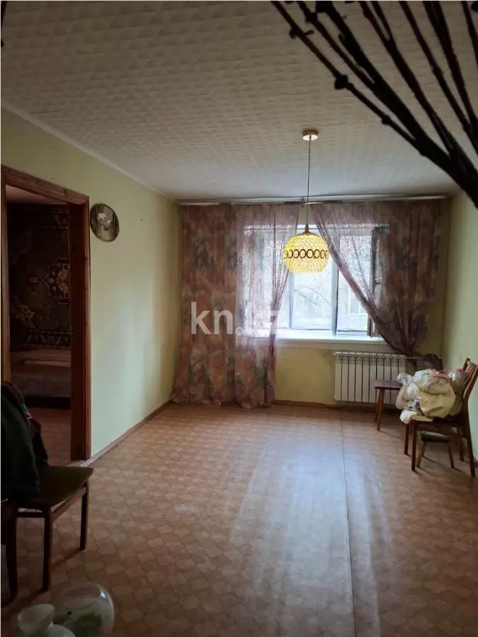 Продажа 2-комнатной квартиры, 40 м² - Продажа двухкомнатных квартир в панельном доме в Алматы - страница 2 фото 1 из 2