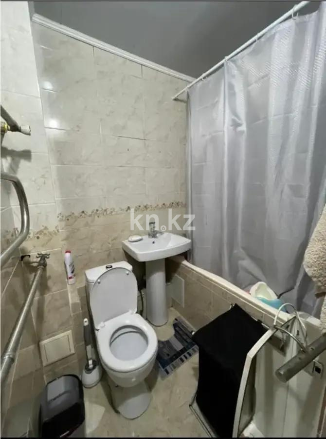 Продажа 2-комнатной квартиры, 43 м², мкр-н 11, дом  7 в Алматы - фото 4