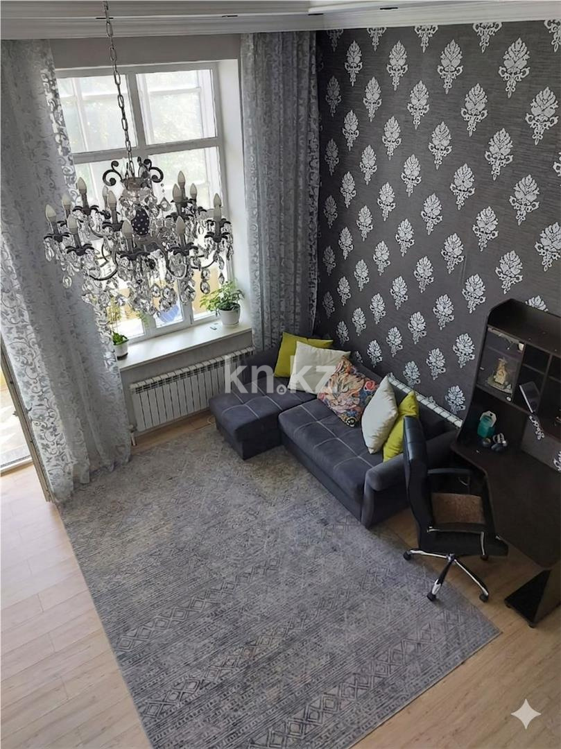 Продажа 3-комнатной квартиры, 78 м² - Продажа трехкомнатных квартир в кирпичном доме в Караганде - страница 2 фото 1 из 5