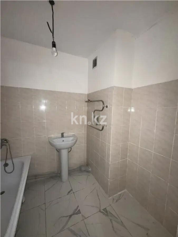 Продажа 2-комнатной квартиры, 68.4 м² в Алматы - фото 3