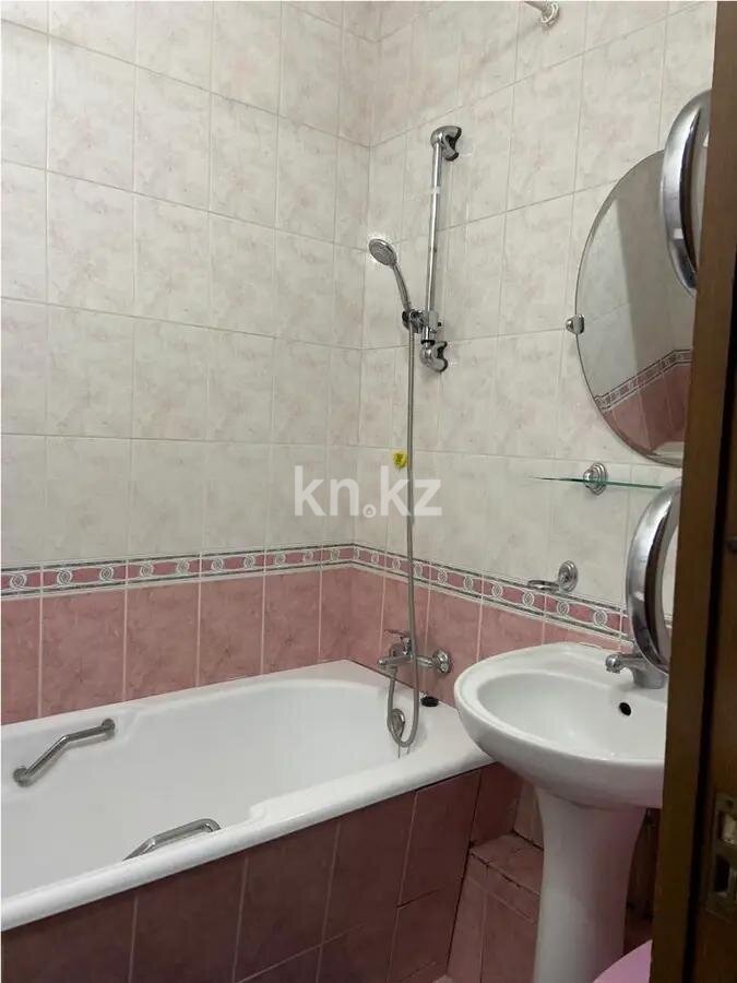 Продажа 2-комнатной квартиры, 70 м² в Алматы - фото 3