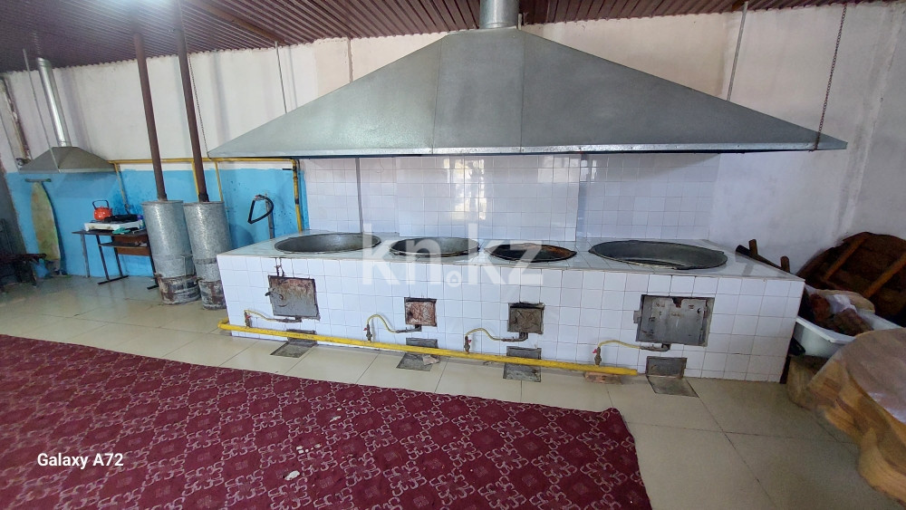 Продажа , 1622 м², Сайрам мкр-н, дом  1111 - Продажа квартир в Шымкенте фото 14 из 31