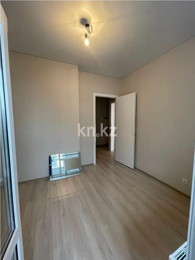 Продажа 1-комнатной квартиры, 40 м², ул. Серкебаева, дом  49 в Астане