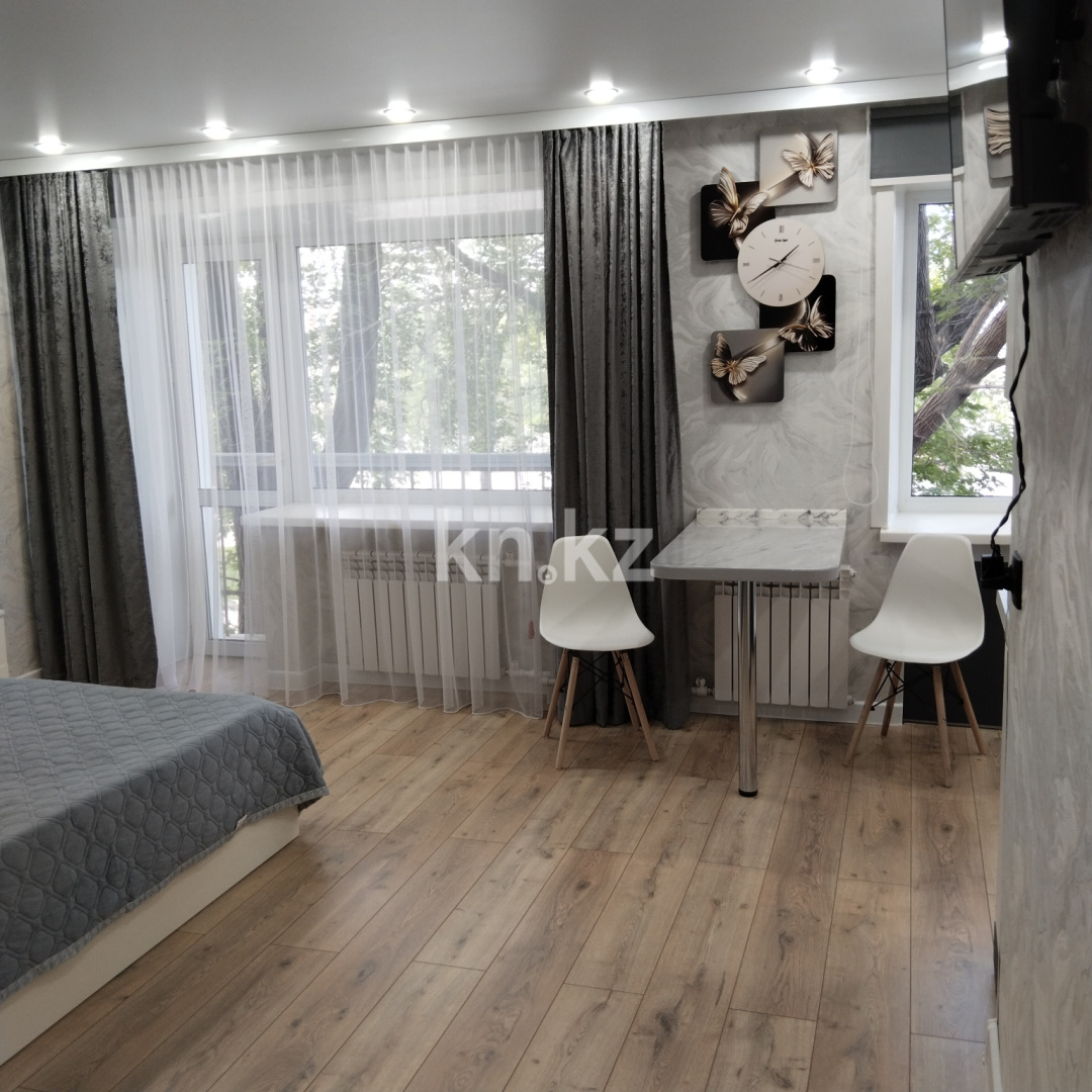 Аренда 1-комнатной квартиры посуточно, 32 м², Джамбула, дом  58 - Продажа квартир в Сарани фото 3 из 8