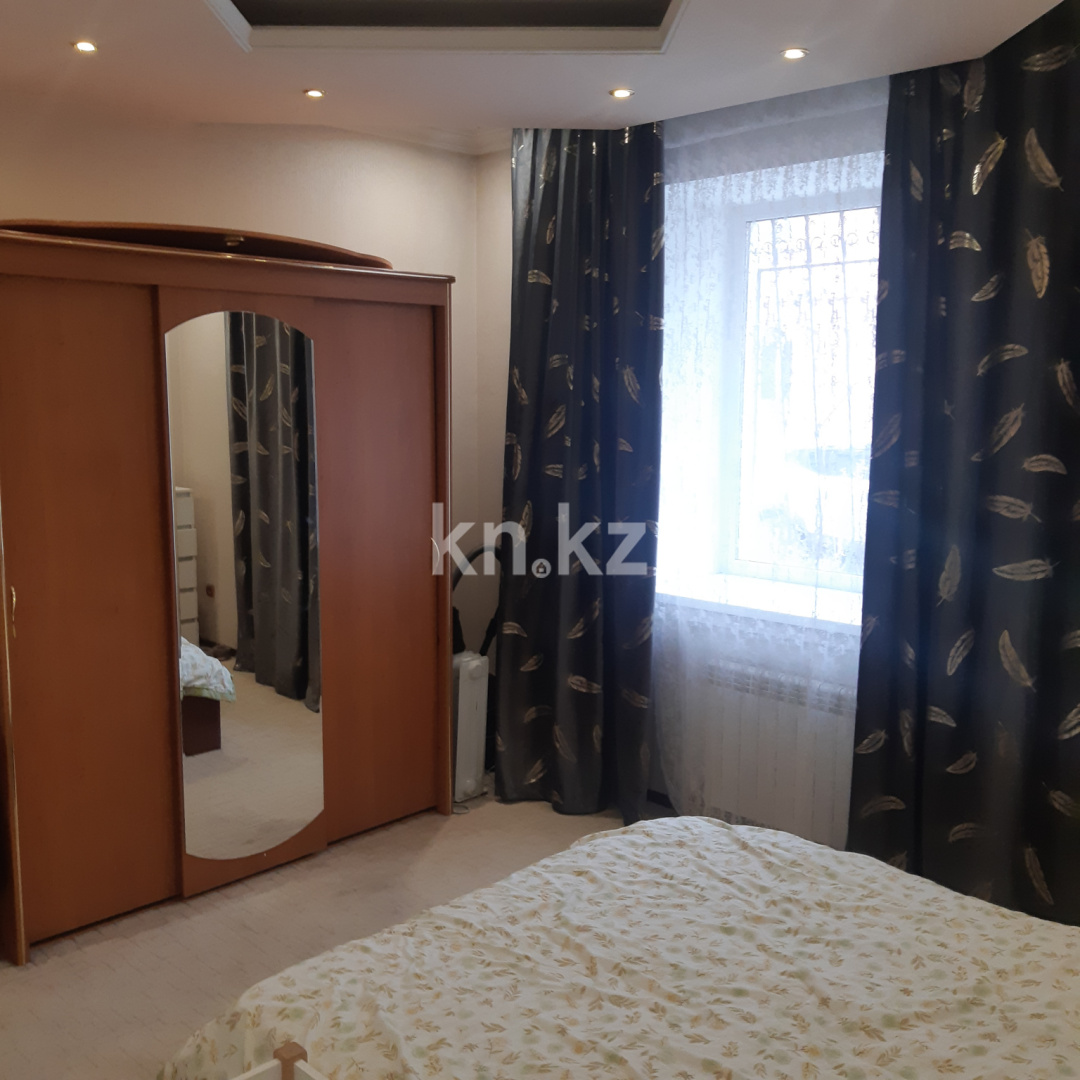 Продажа 2-комнатной квартиры, 56 м², ул. Сарсекова, дом  55 в Караганде - фото 9