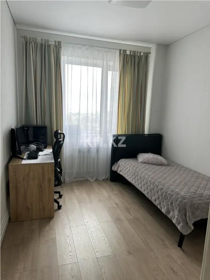 Продажа 4-комнатной квартиры, 90 м², ул. Дюсембекова, дом  44/2 - Продажа  четырехкомнатных квартир в Караганде фото 3 из 8