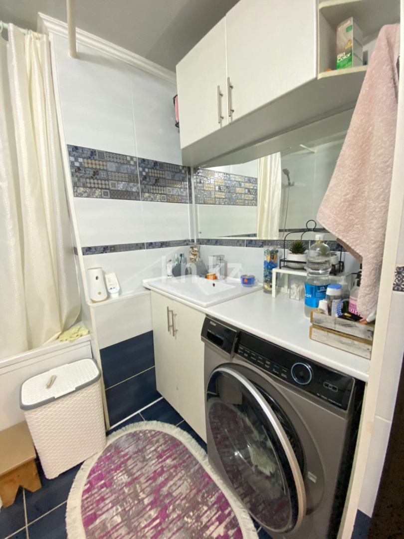 Продажа 4-комнатной квартиры, 76 м², ул. Муканова, дом  32 в Караганде - фото 14