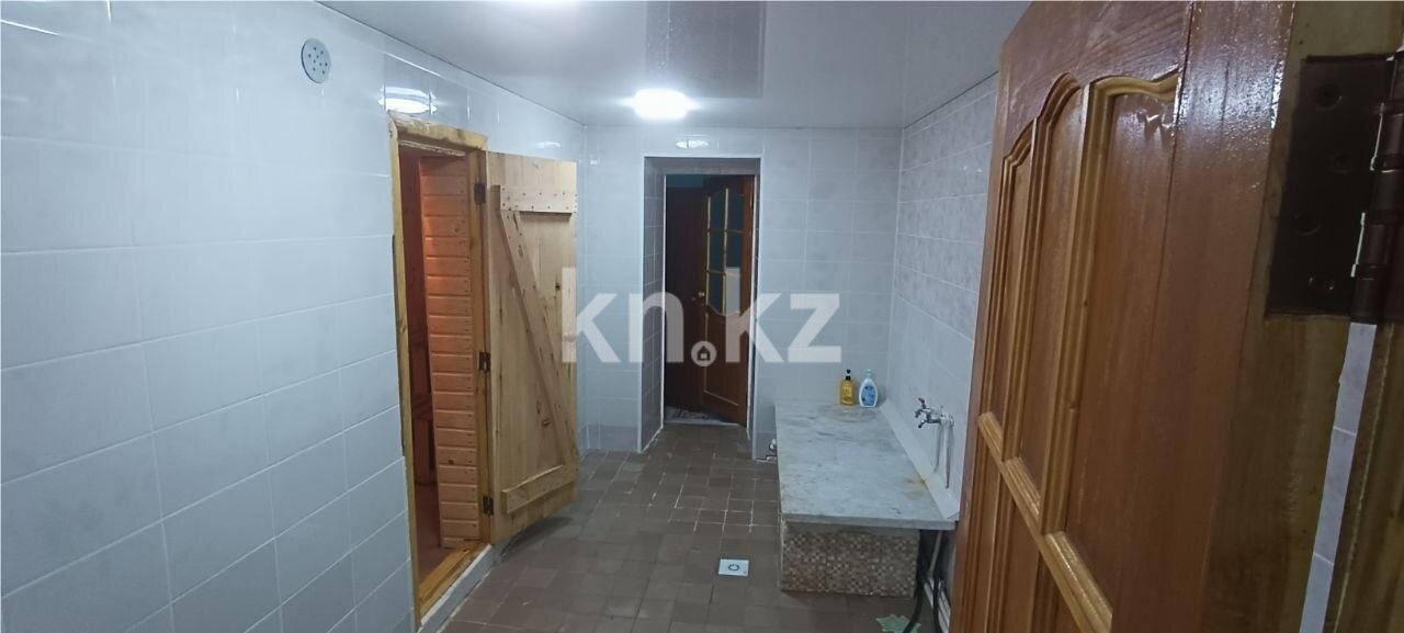 Продажа 5-комнатного дома, 212 м² в Караганде - фото 25