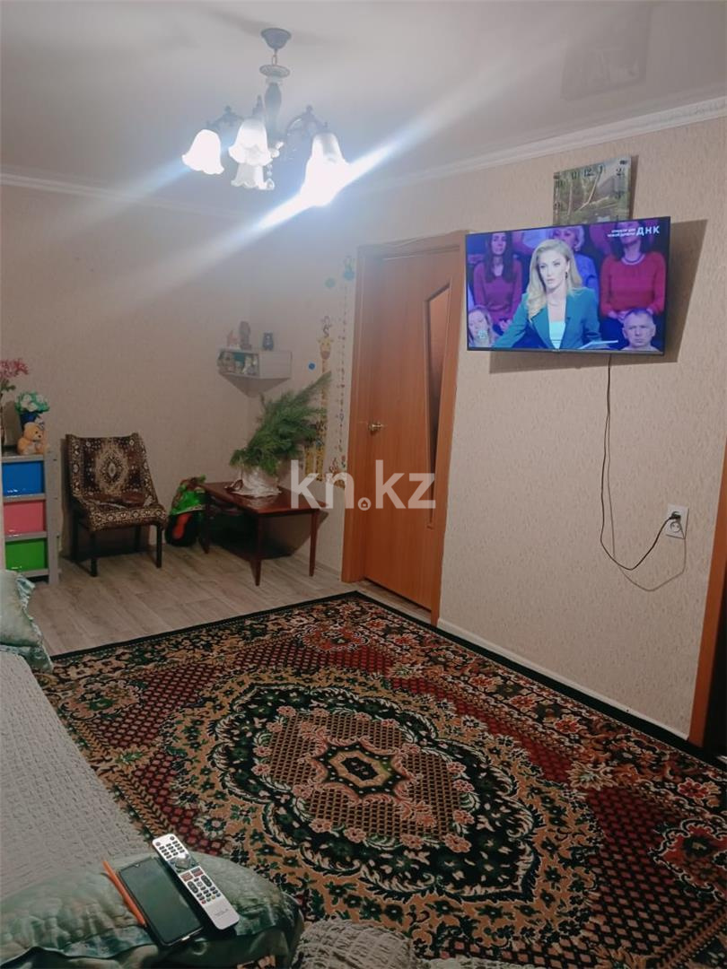 Продажа 3-комнатной квартиры, 47 м², мкр-н 16 в Караганде - фото 2