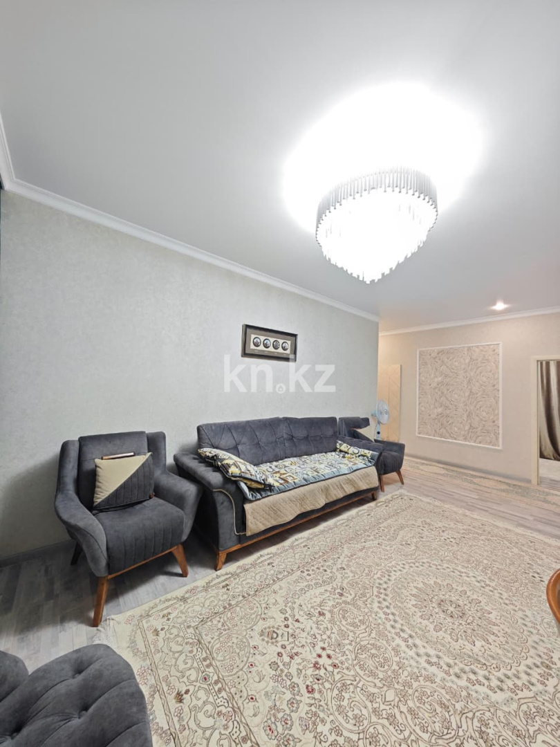 Продажа 3-комнатной квартиры, 77 м², пр. Шахтеров, дом  52б в Караганде - фото 2