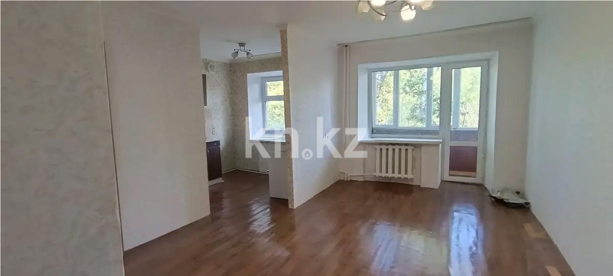 Продажа 1-комнатной квартиры, 32 м², мкр-н 12, дом  1 в Караганде