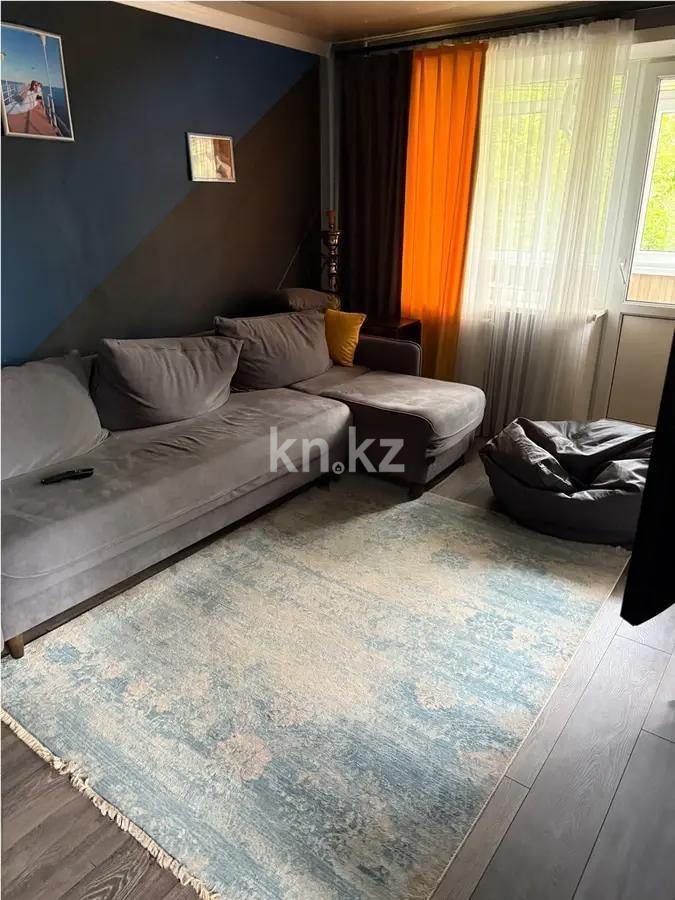 Продажа 3-комнатной квартиры, 47 м², мкр-н 18, дом  25 - Продажа  трехкомнатных квартир в Караганде фото 1 из 8