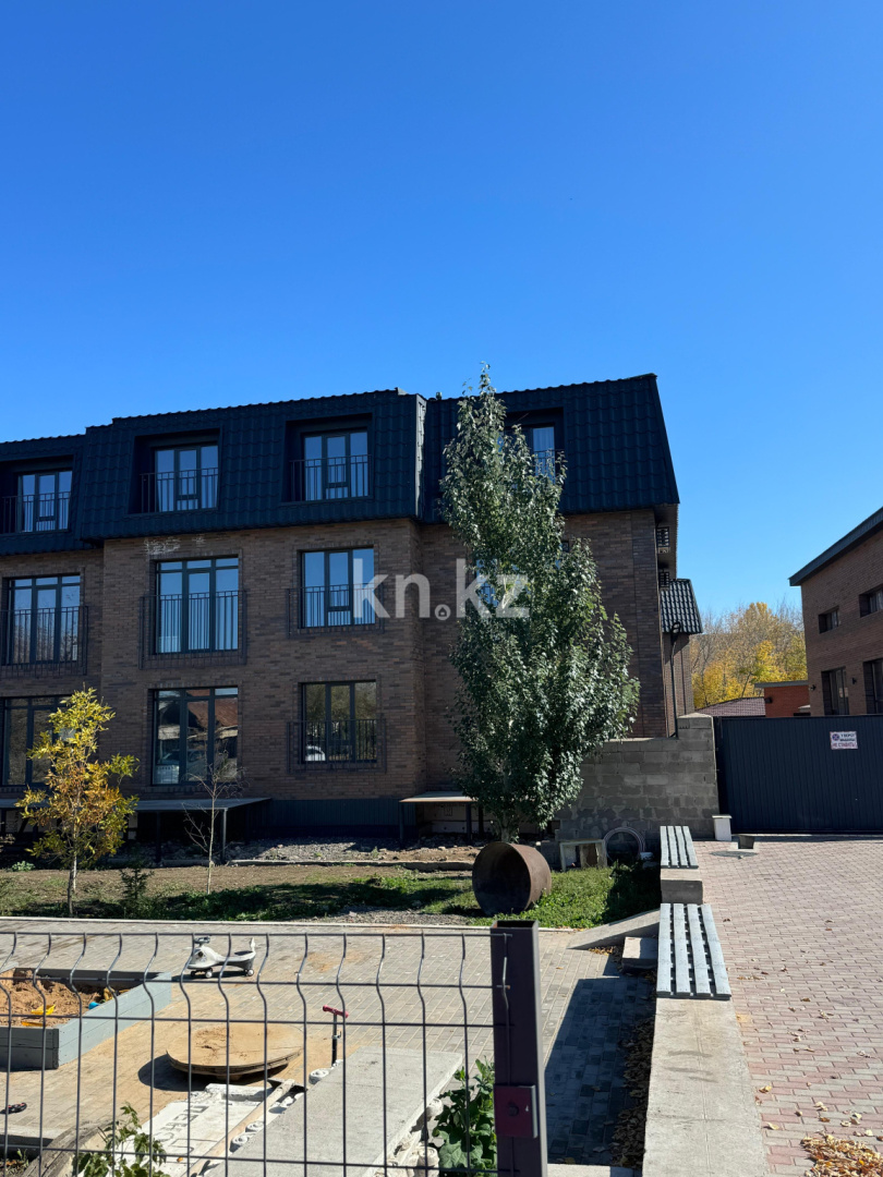 Продажа 2-комнатной квартиры, 54 м², ул. Гудермесская, дом  104/5 - Продажа  однокомнатных, двухкомнатных, трехкомнатных квартир в Караганде фото 1 из 19