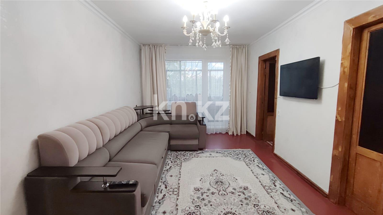 Продажа 4-комнатной квартиры, 61 м², мкр-н 17 - Продажа  четырехкомнатных квартир в Караганде с фото фото 1 из 11